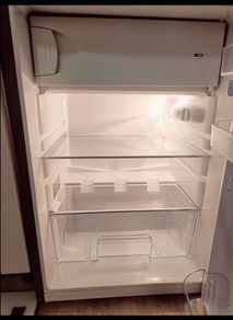 Servis undercounter fridge with icebox