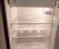 Servis undercounter fridge with icebox