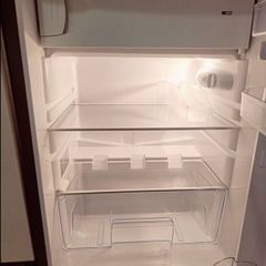Servis undercounter fridge with icebox