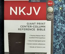 Holy Bible NKJV Giant Print Centre Column Reference Black Leatherflex on3n3ss