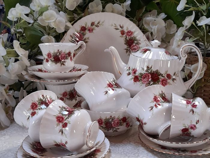 Vintage Paragon " English Rose" tea set