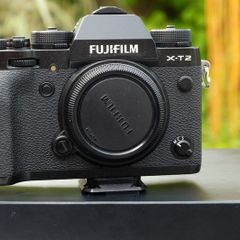 Fujifilm XT-2, 24.3MP, body & accessories