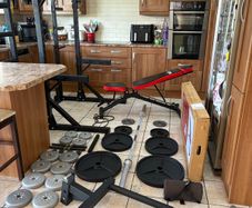 Without Doubt Best Gym Weightlifting Set Up, Power Squat Rack, Bench, Olympic Weights, Bars, Tri Dip!!!