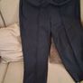 Short black trousers Image 3