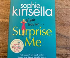 Surprise Me - Sophie Kinsella - Paperback