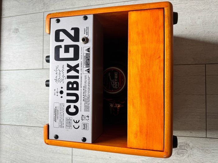 Artec Cubix GR2 guitar amplifier like new