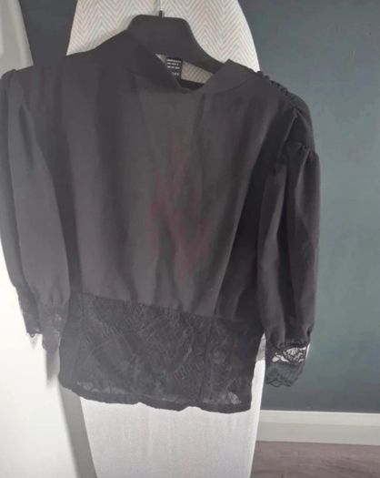 Ladies Blouse Brand New Size L..