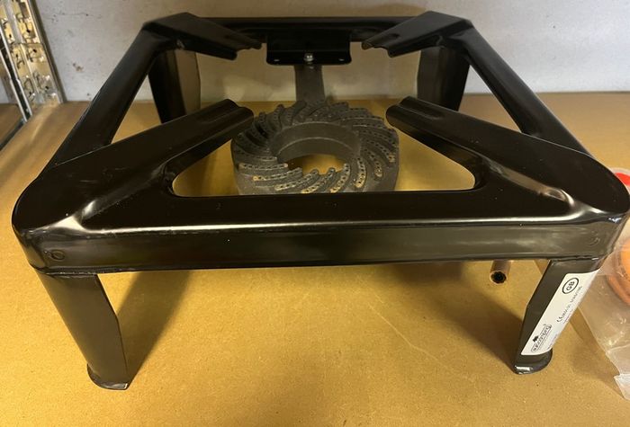 Heavy duty cast iron gas boiling ring stove.
