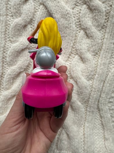 Barbie mini Scooter Mattel 2013 Used Please look at the pictures