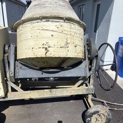 Cement mixer