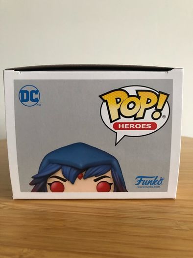 DC Justice League Raven Winter Convention 2022 Funko Pop