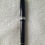 BNIB Luxury Fountain Pen Set with Gift Box Image 3