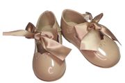 Girls shoes