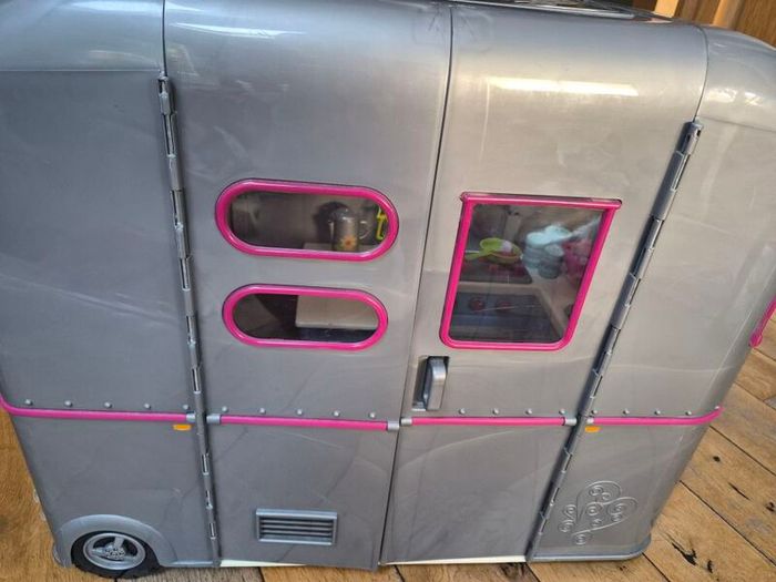Generation Doll Caravan
