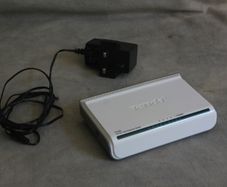 Tenda 5 port Network Hub/Switch