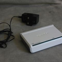Tenda 5 port Network Hub/Switch