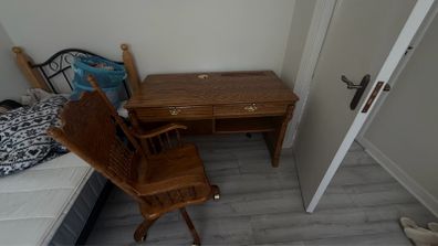 Office desk and chair