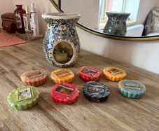 Yankee Candle Mosaic Wax Melter & 8 Brand New Wax Melts Bundle