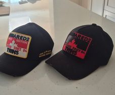 D Squared caps. 15 euro each or 25 for the pair. Bought in London last year. Never worn. Gave 25 euro each.