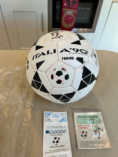 Coca Cola Italia 90 World Cup Football Extremely Rare