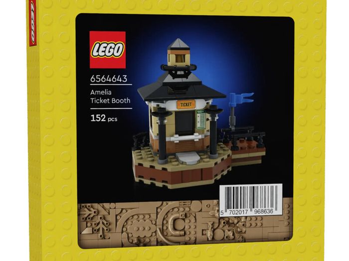 Lego 21356 River Steamboat & 5009157 Amelia Ticket Booth