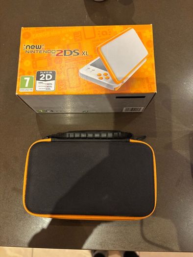 Nintendo New 2DS XL White & Orange + 17 Games & Carry Case