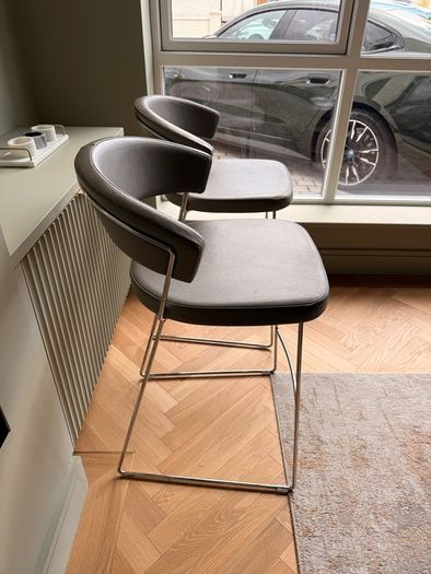 2 x Calligaris Bar Stools
