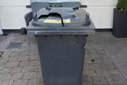 Wheely bin for composting