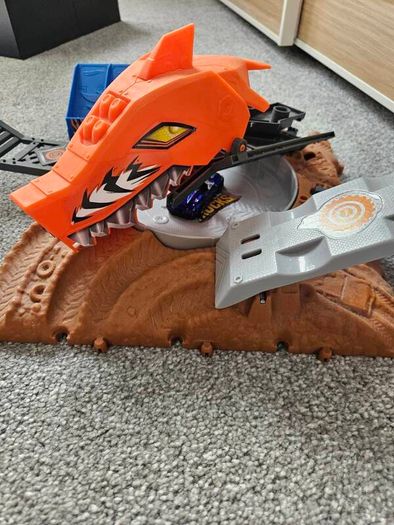 Hot wheels Spin out arena