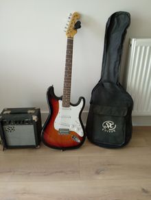 Electric guitar