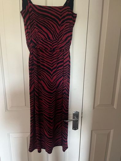 Brand new oasis burgundy and navy bd jersey  polyester maxi dress