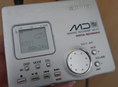 Aiwa AM-F5 Portable Minidisc Recorder