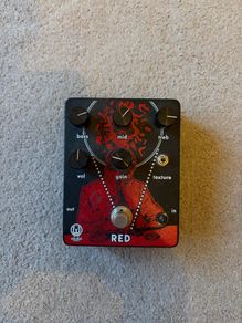 Walrus Red guitar pedal