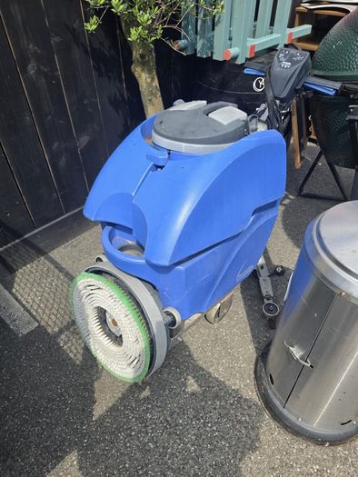 floor washer