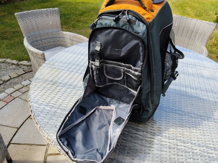 High Sierra Wheeled Back Travel Bag