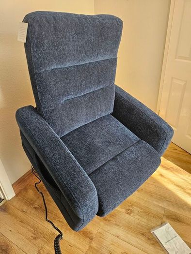 Recliner chair - electric