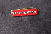 Manchester United - Sir Matt Busby Way , Lapel Pin Badge , ( Damaged )