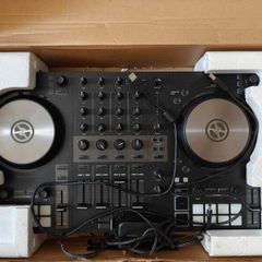 DJ mixer