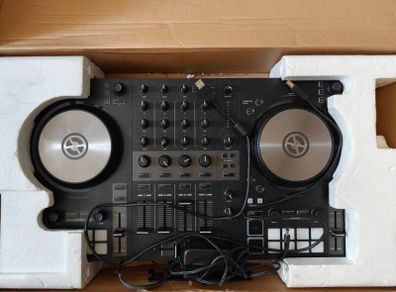 DJ mixer