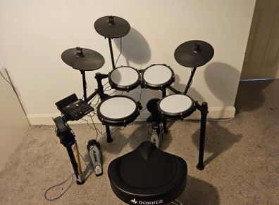 Alesis Nitro Max