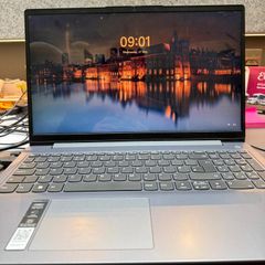 Lenovo IdeaPad 3 15IAU7