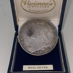 1893 Queen Victoria Silver Crown  Veiled Head   St. George & Dragon Design