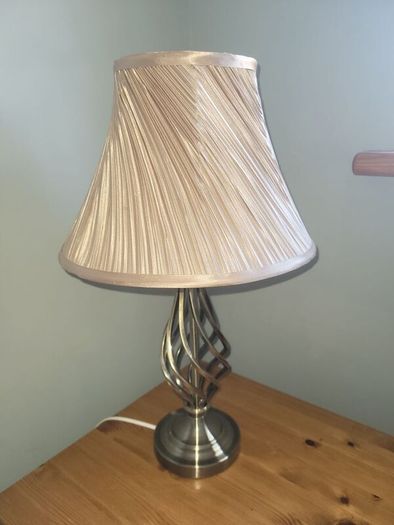 Table lamp