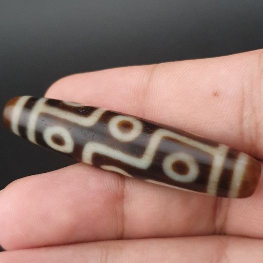 Antique Himalayan 9 Eyes Agate Dzi Bead Amulet