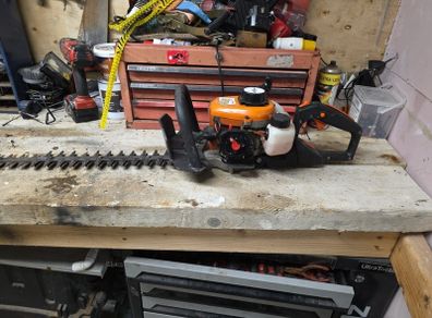 Hedge cutter