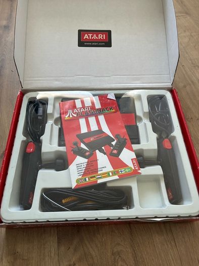 Atari Flashback Boxed 20Games + Joysticks