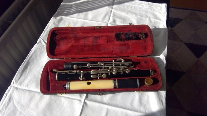 Antique Flute ,  Ivory head