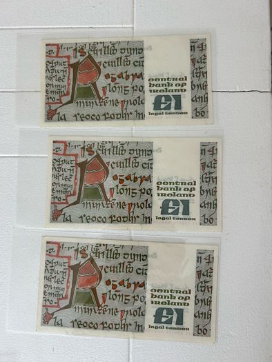 3x UNC old Irish banknote 1 pound consecutive serial nr 1986