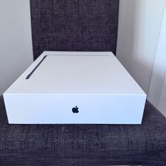 MacBook Air 15 M4  16GB  256GB Brand New Sealed