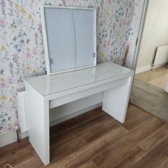 Dressing table and mirror
